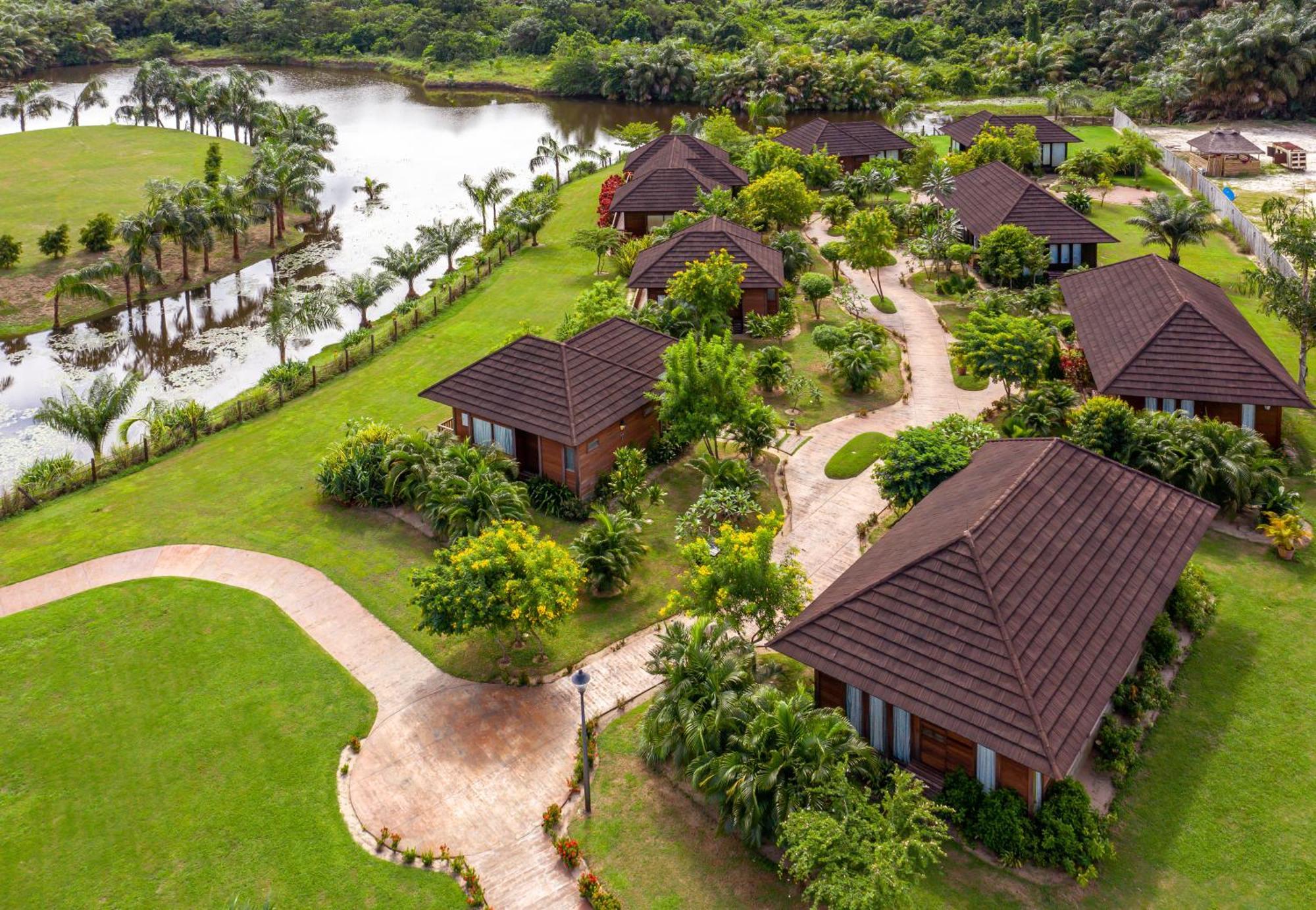 Lakowe Lakes Hotel, Golf And Country Estate By Newmark 拉各斯 外观 照片